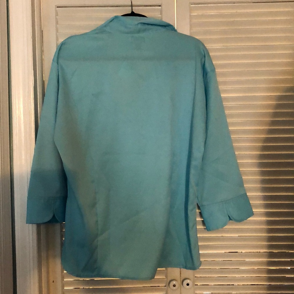 Button down shirt - Picture 3 of 3